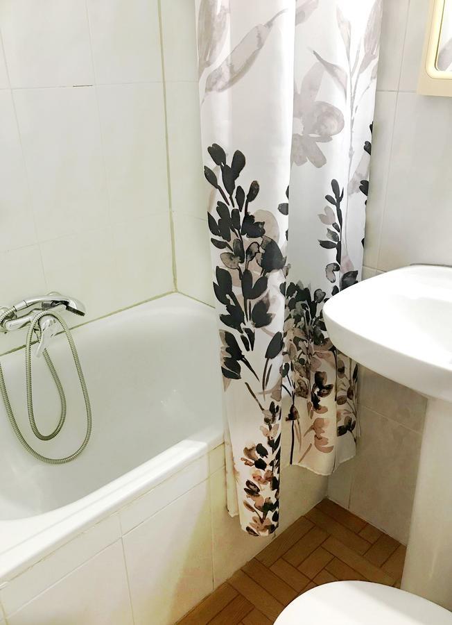 Hostal Los Arcos Madrid Bagian luar foto