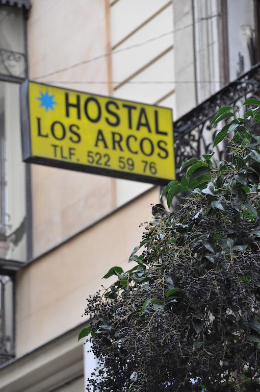 Hostal Los Arcos Madrid Bagian luar foto
