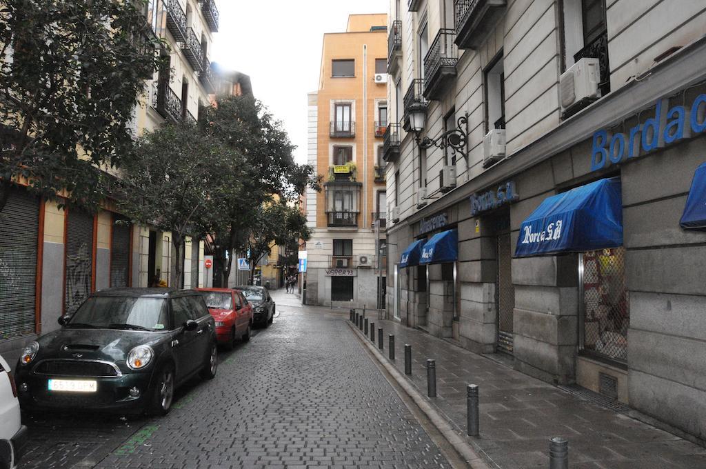 Hostal Los Arcos Madrid Bagian luar foto